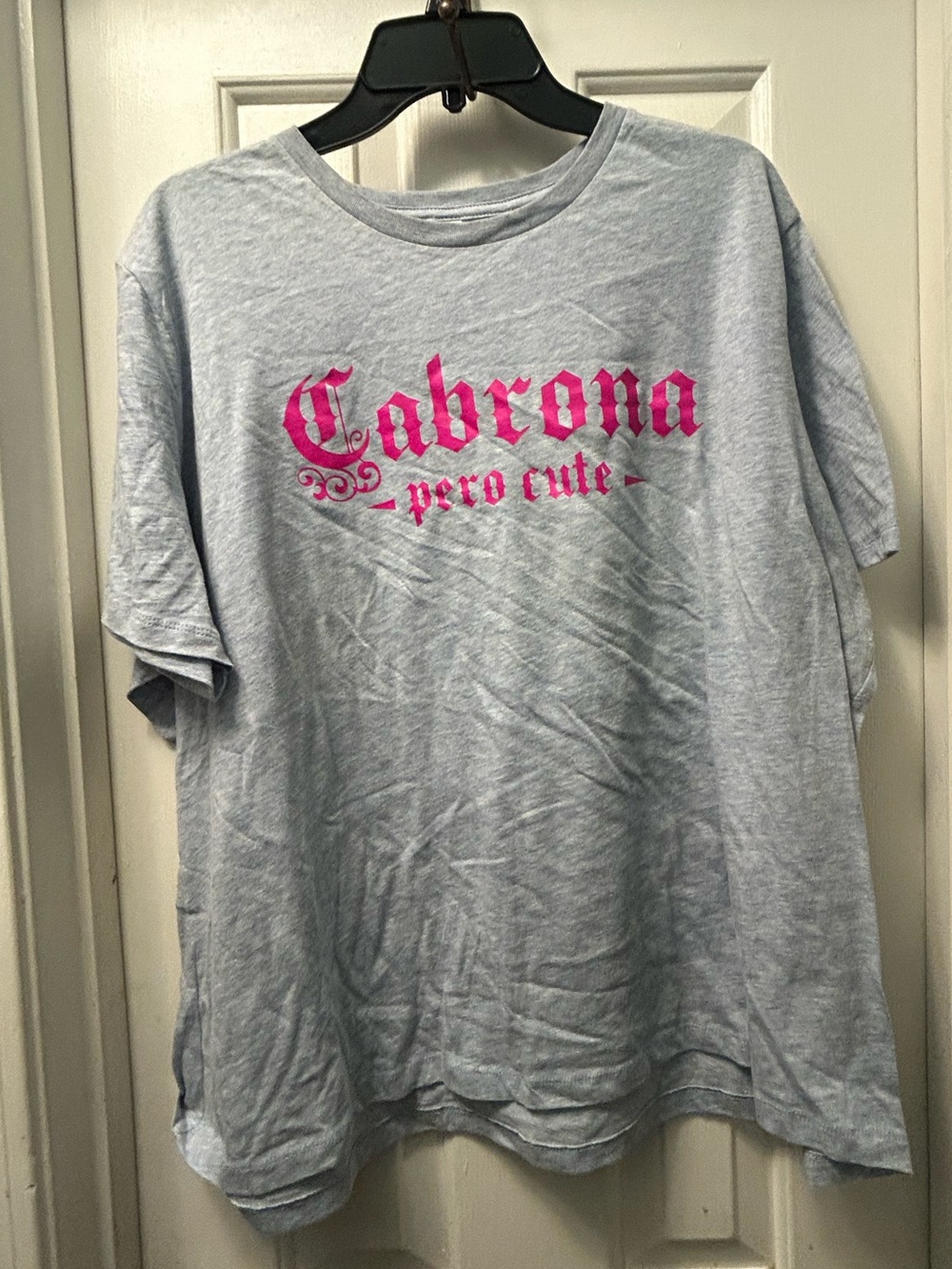 Graphic Tee with Hot Pink 'Cabrona pero cute' Print